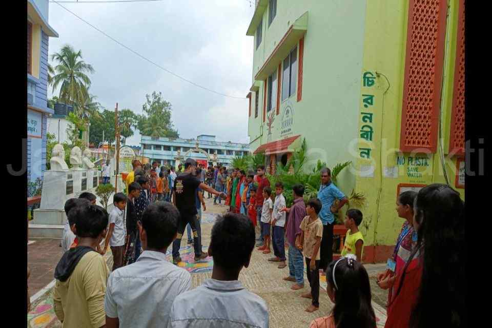 Raksha Bandhan with children of Chiranabin observation home 2022