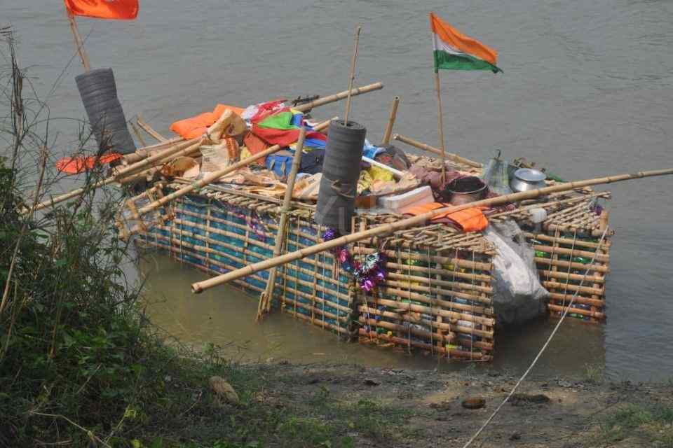 India first time empty Plastic Bottles Boat Expedition Mayapur to Kolkata - 2015