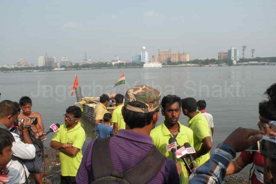 India first time empty Plastic Bottles Boat Expedition Mayapur to Kolkata - 2015