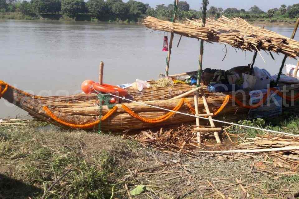 India first time Hogla Leaves Boat Expedition Hazarduary to Kolkata - 2017