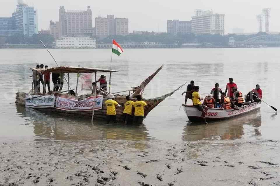 First Time Jute Sticks Boat Expedition Haldia to Kolkata in India 2018