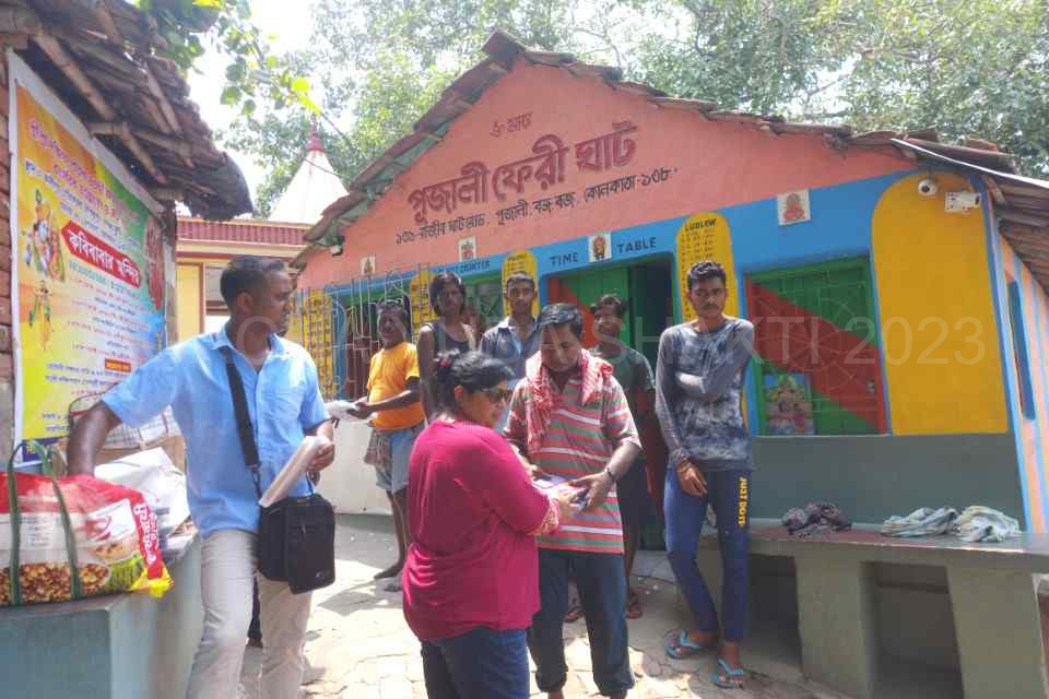 Helping our fisherman brothers at Pujali Ferry Ghat 2023