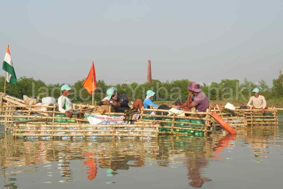 Second time in India, Empty Plastic Bottles Boat Expedition New Digha to Kolkata - 2016