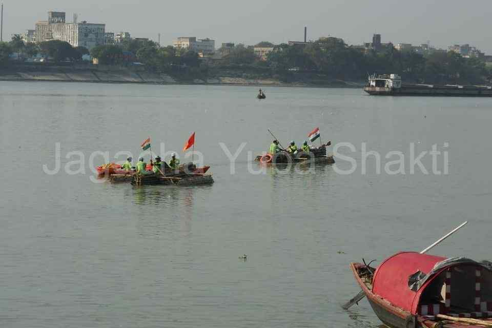 Second time in India, Empty Plastic Bottles Boat Expedition New Digha to Kolkata - 2016