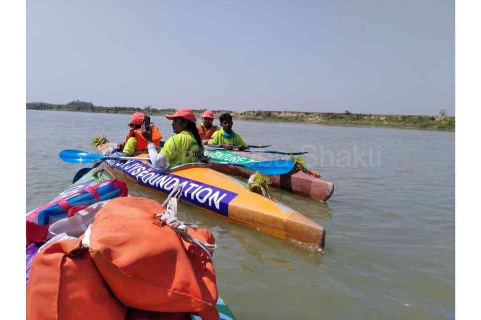 Women's Kayak Expedition from Nabadwip to Kolkata 2021