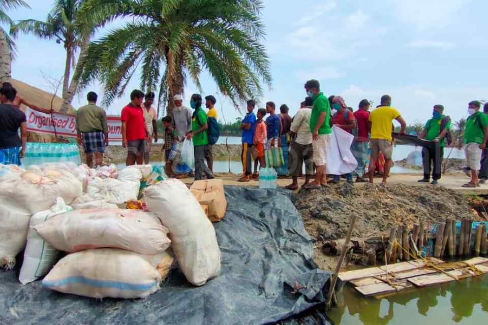 Aid to the people of Mousuni island affected by Cyclone Yaas 2021