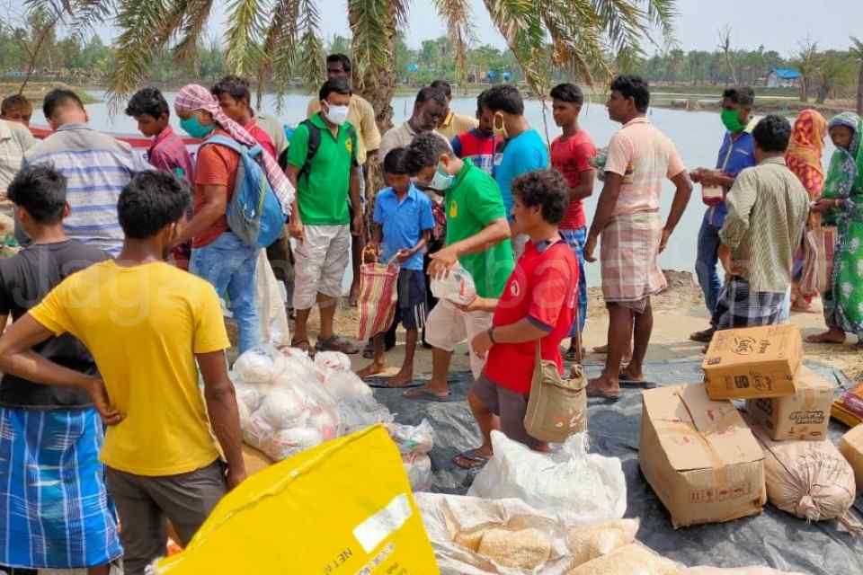 Aid to the people of Mousuni island affected by Cyclone Yaas 2021