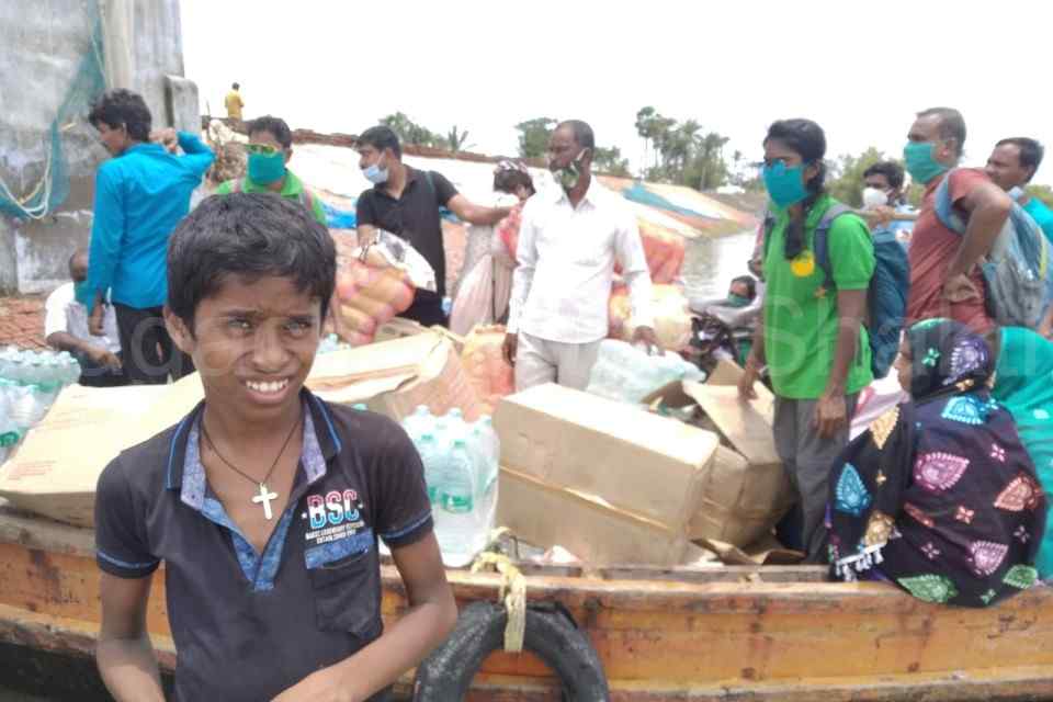 Aid to the people of Mousuni island affected by Cyclone Yaas 2021